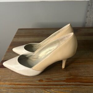 Tahari Carat Pointed Toe Heel Classic Dressy Pumps Beige Leather 9M‎